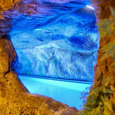 Penzion Zbojnicky Halas Tisovec Exteriér fotografie