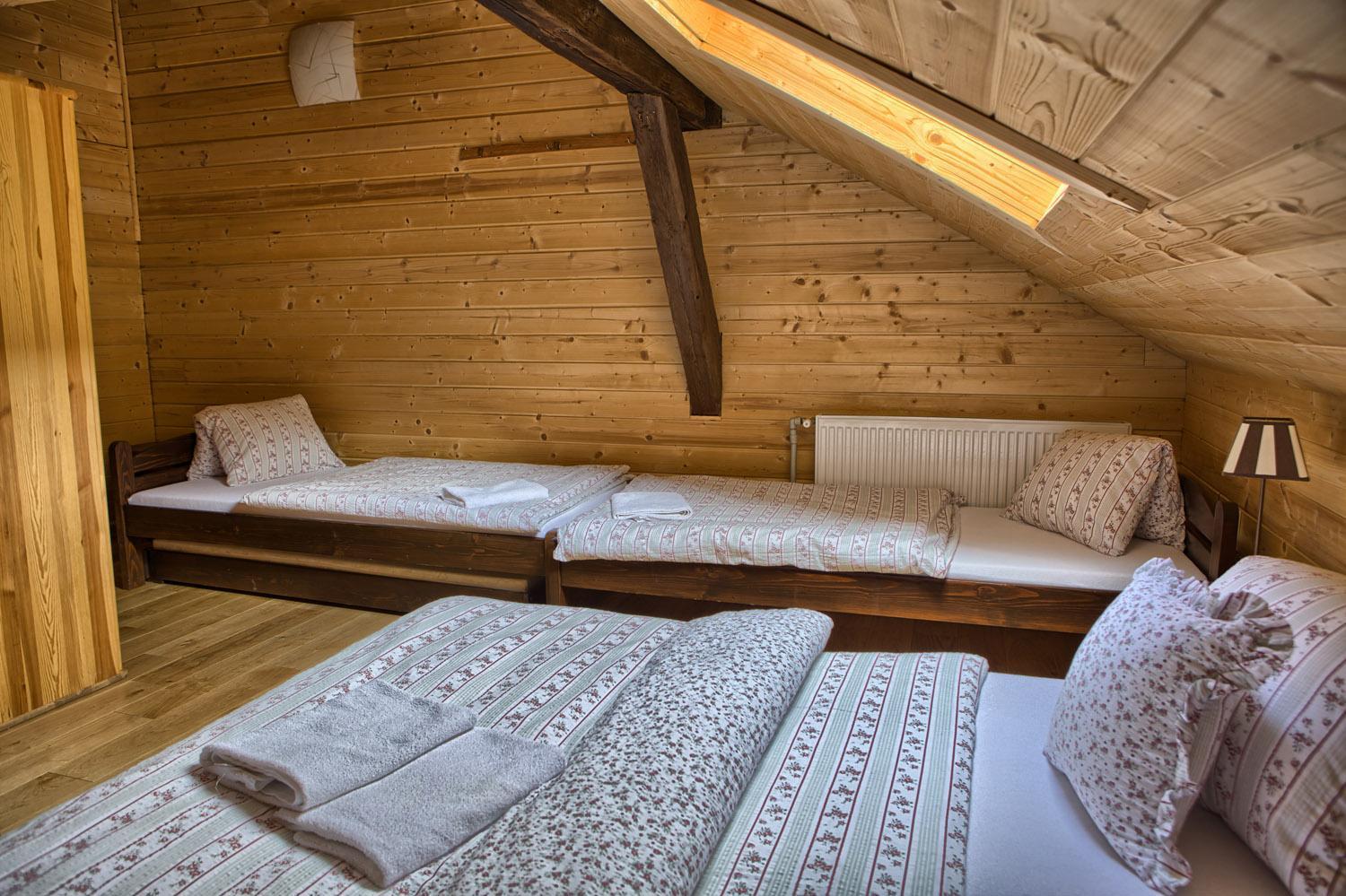 Penzion Zbojnicky Halas Tisovec Exteriér fotografie