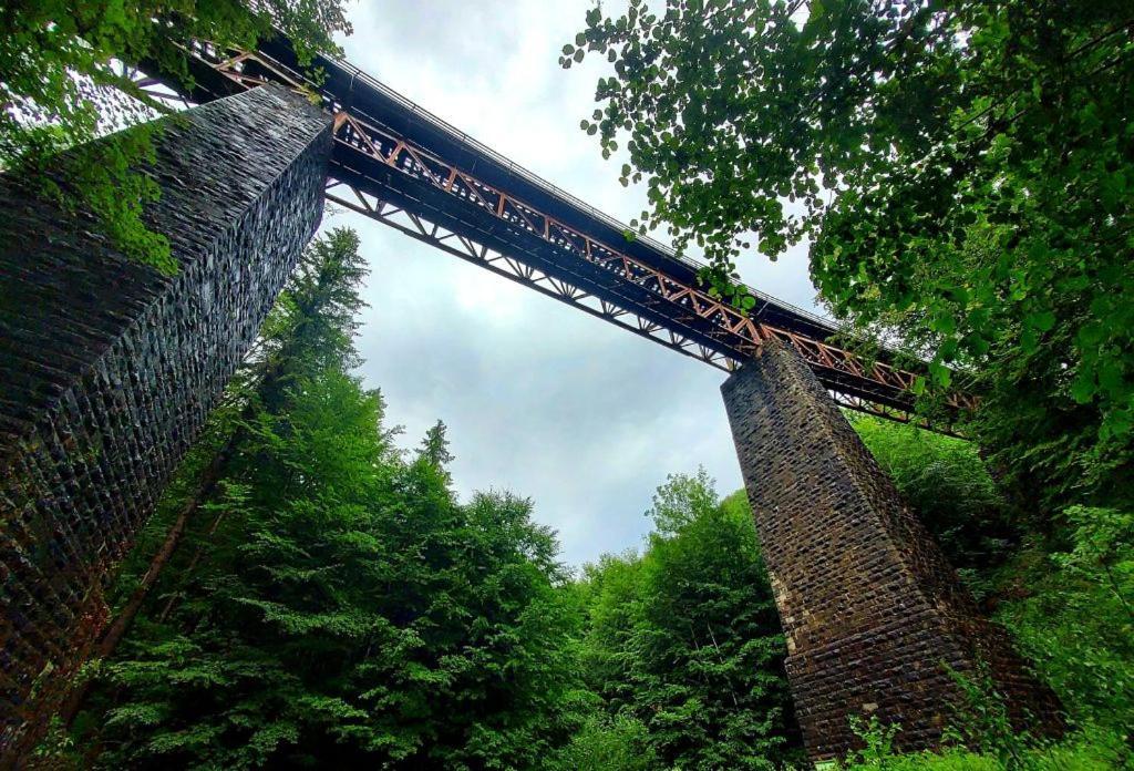 Penzion Zbojnicky Halas Tisovec Exteriér fotografie