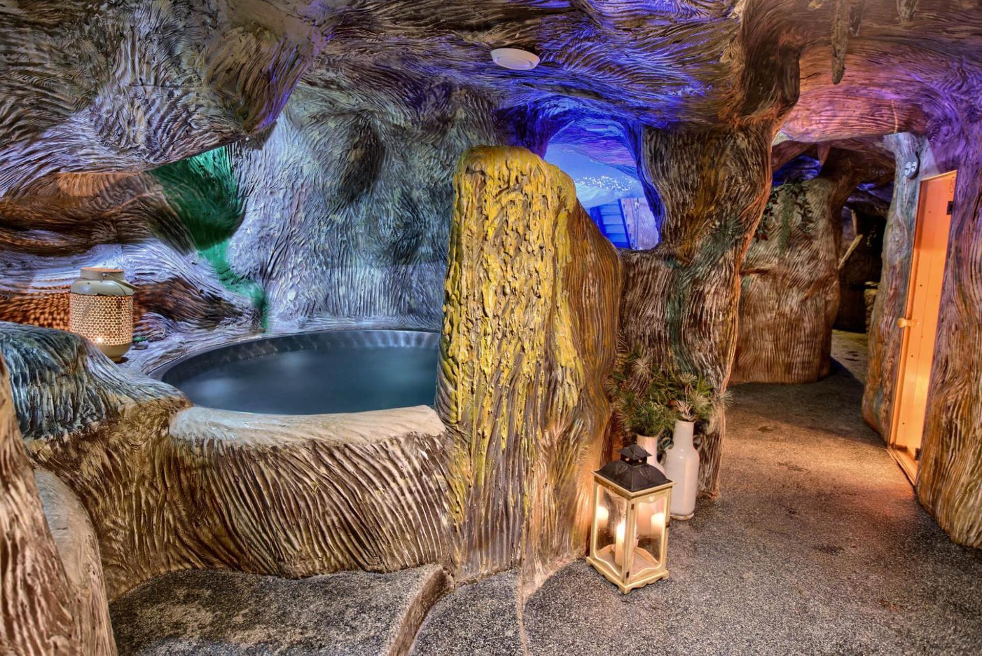 Penzion Zbojnicky Halas Tisovec Exteriér fotografie