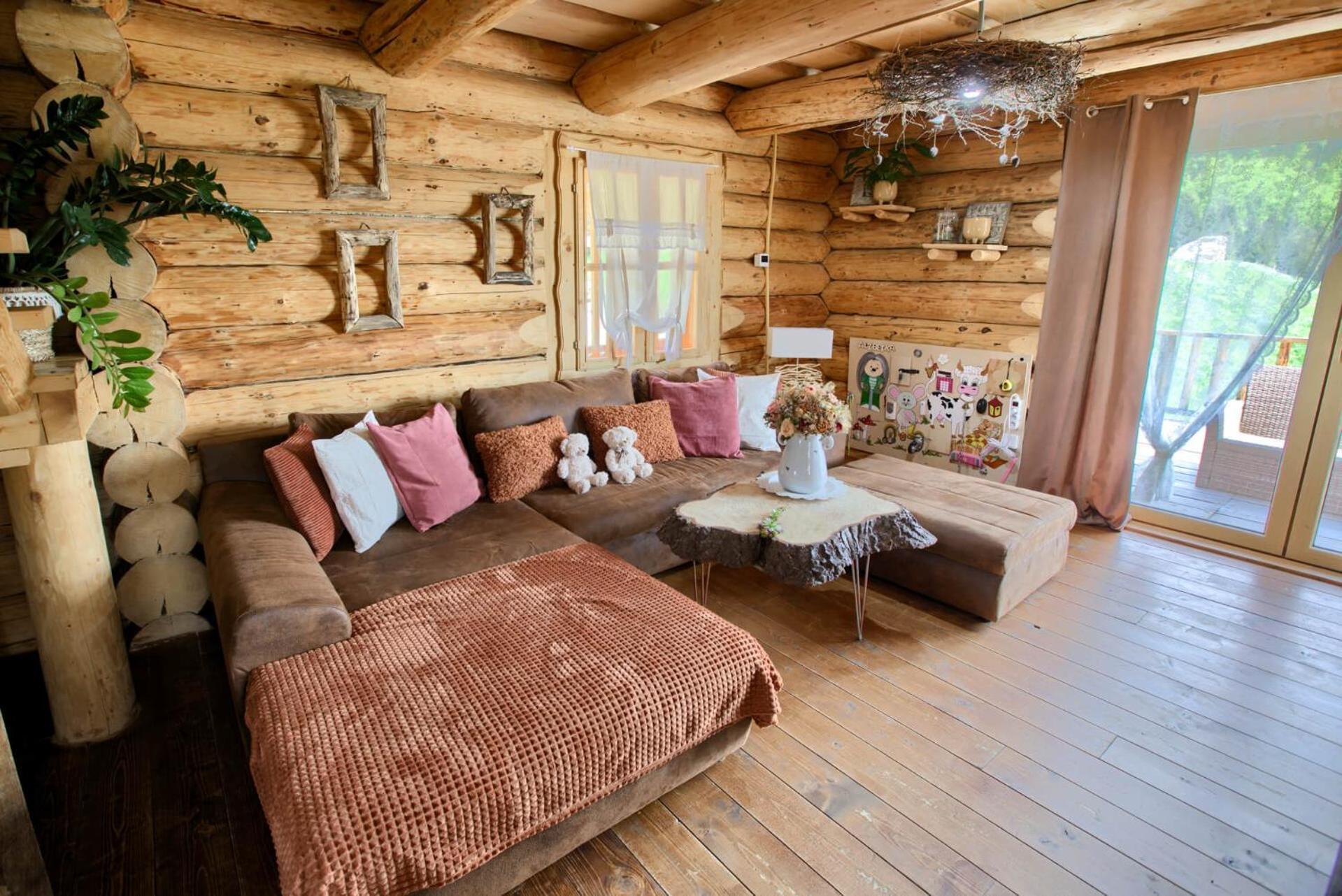 Penzion Zbojnicky Halas Tisovec Exteriér fotografie