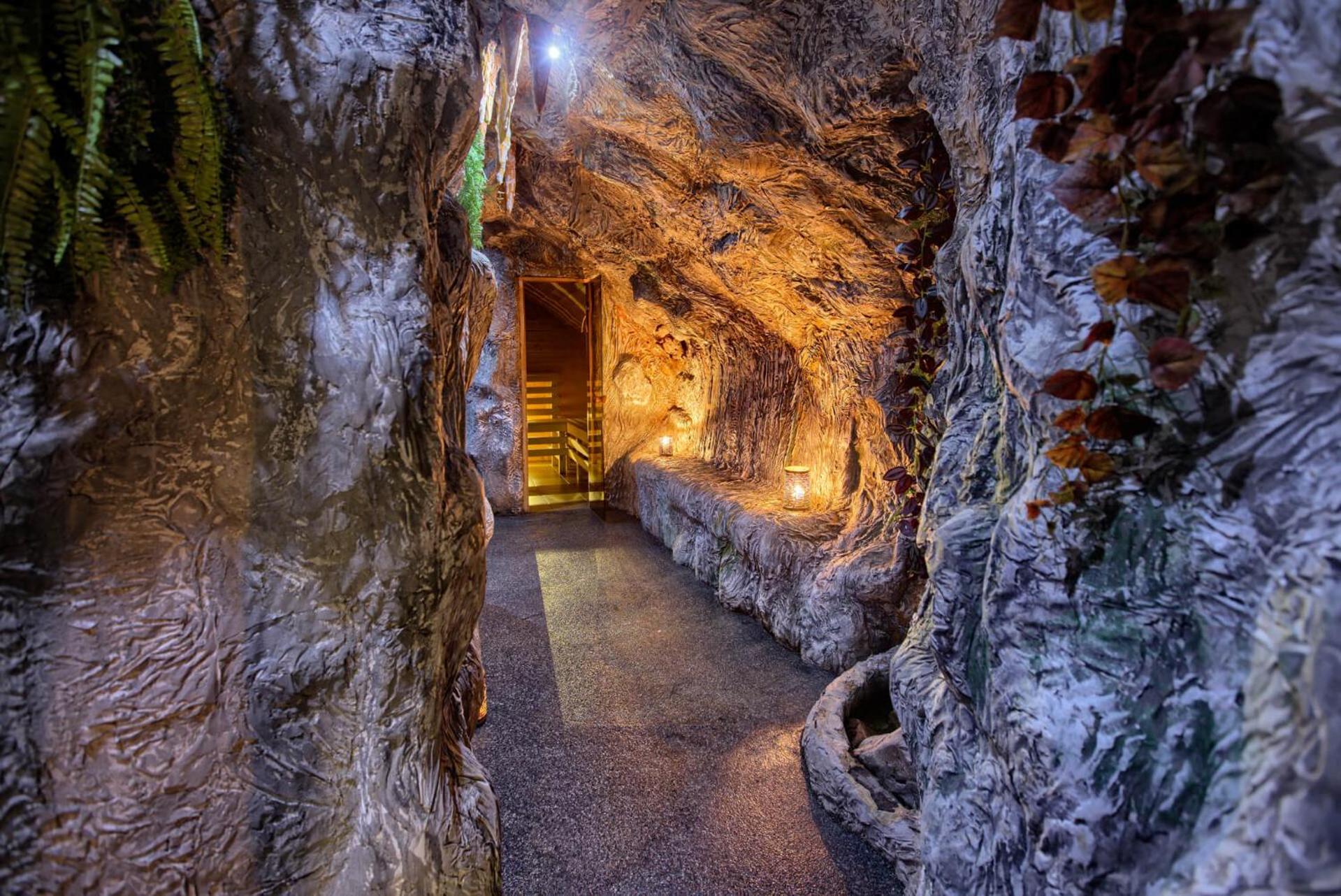 Penzion Zbojnicky Halas Tisovec Exteriér fotografie